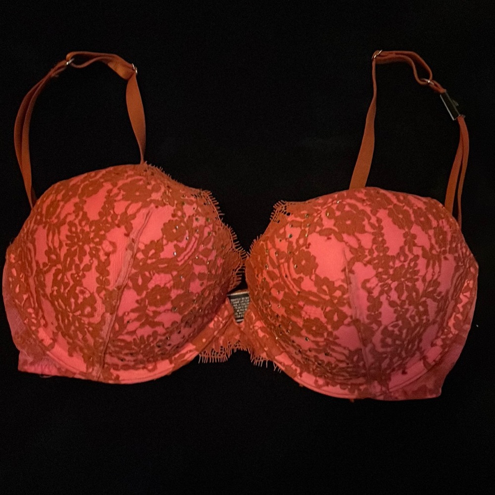 Victoria’s Secret very sexy push-up bra 32D